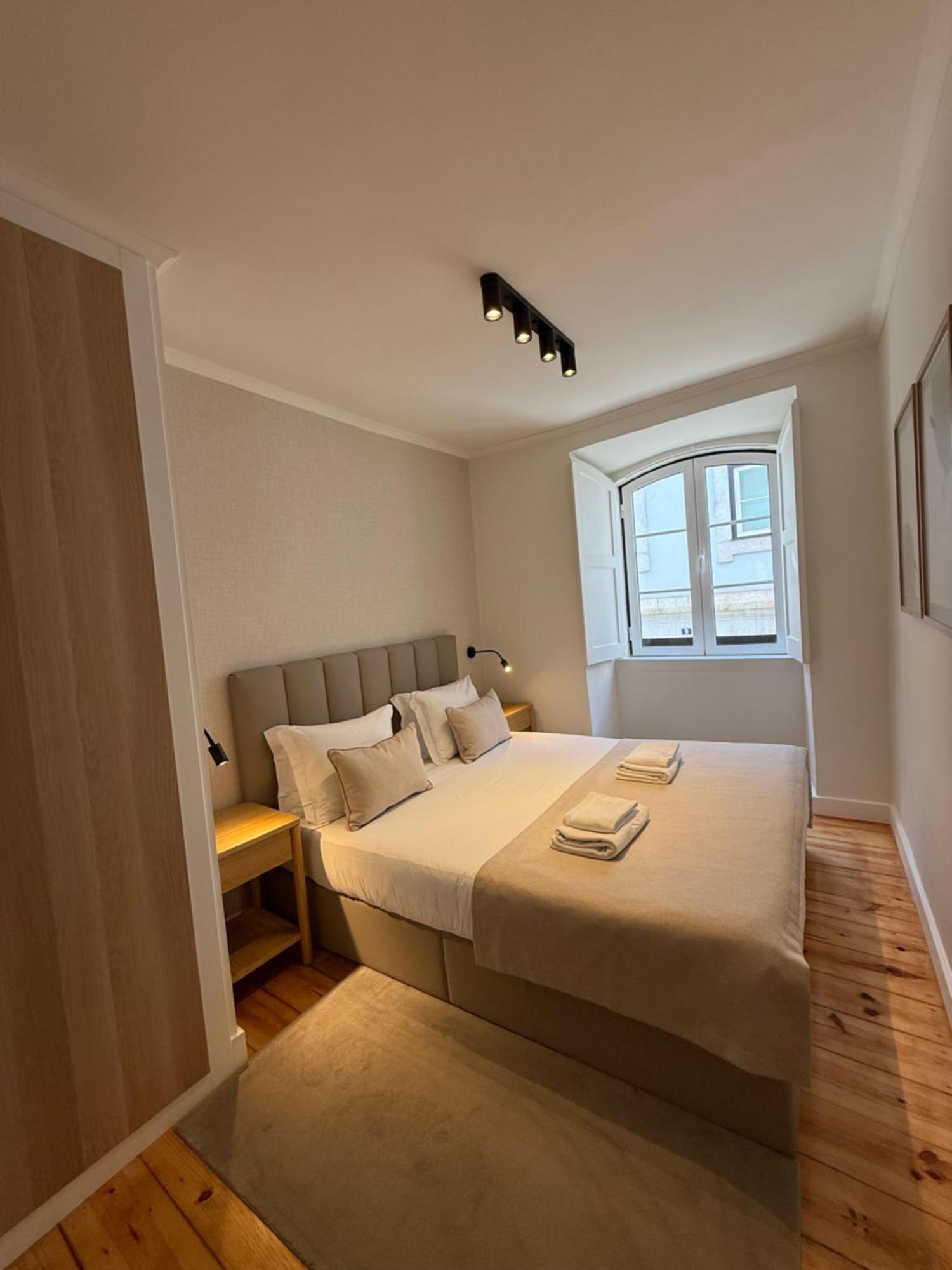 C1 Remodeld Beautiful Charming 2Br Apartment - Bairro Alto Lisboa Eksteriør bilde