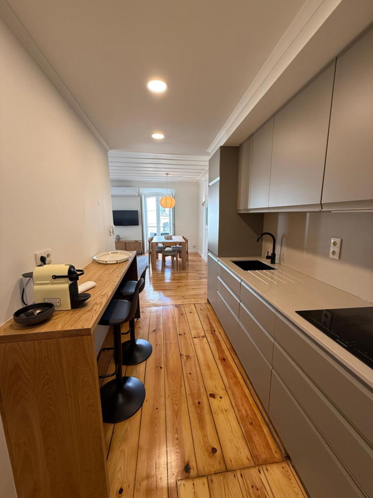 C1 Remodeld Beautiful Charming 2Br Apartment - Bairro Alto Lisboa Eksteriør bilde